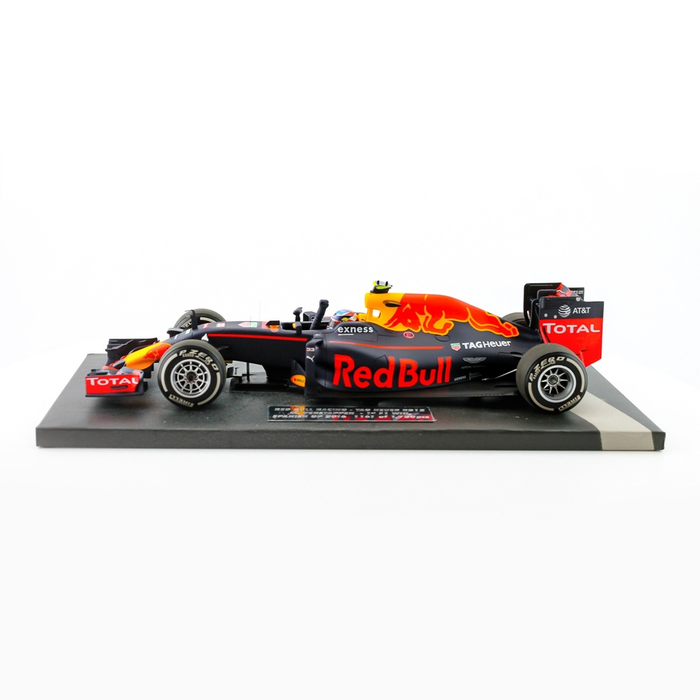 1:18 Red Bull Racing RB12 - 1e F1 winst Spaanse GP 2016 image